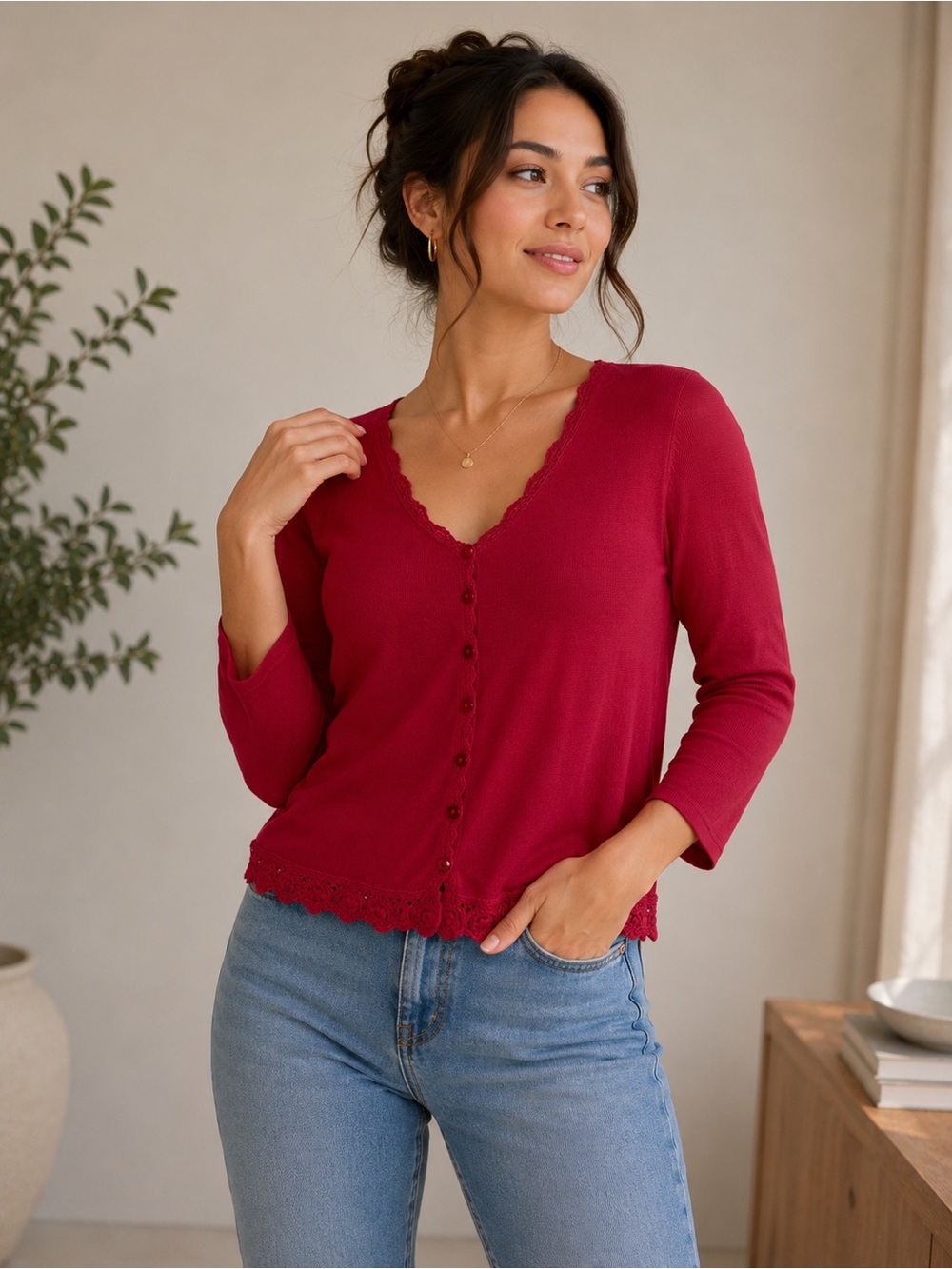 Teddi Bright Raspberry Scalloped V‑Neck Button Cardigan